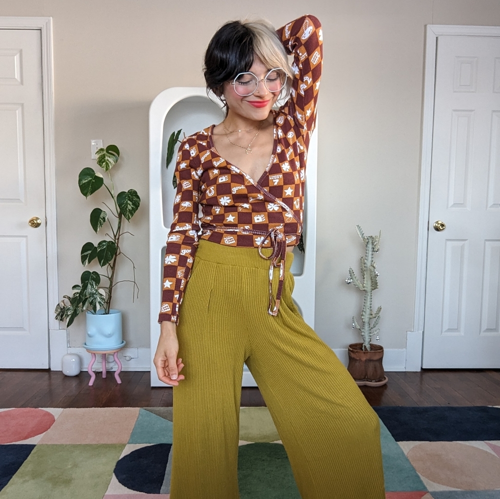 Big Bud Press Wrap Top